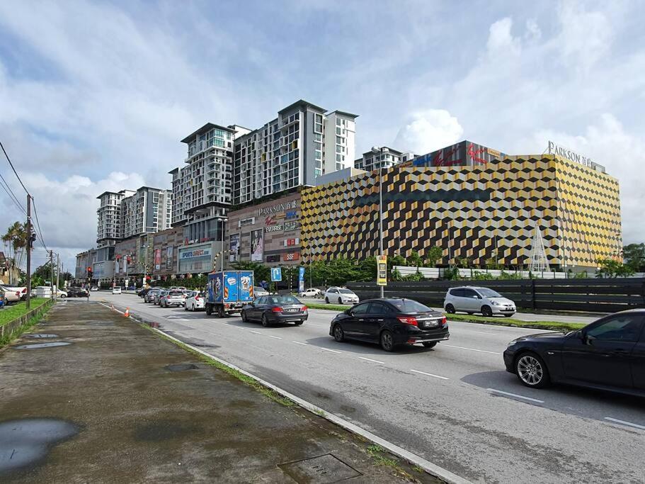 Lovely Vivacity Jazz Cozy With 2 Cards 14a Apartment Kuching