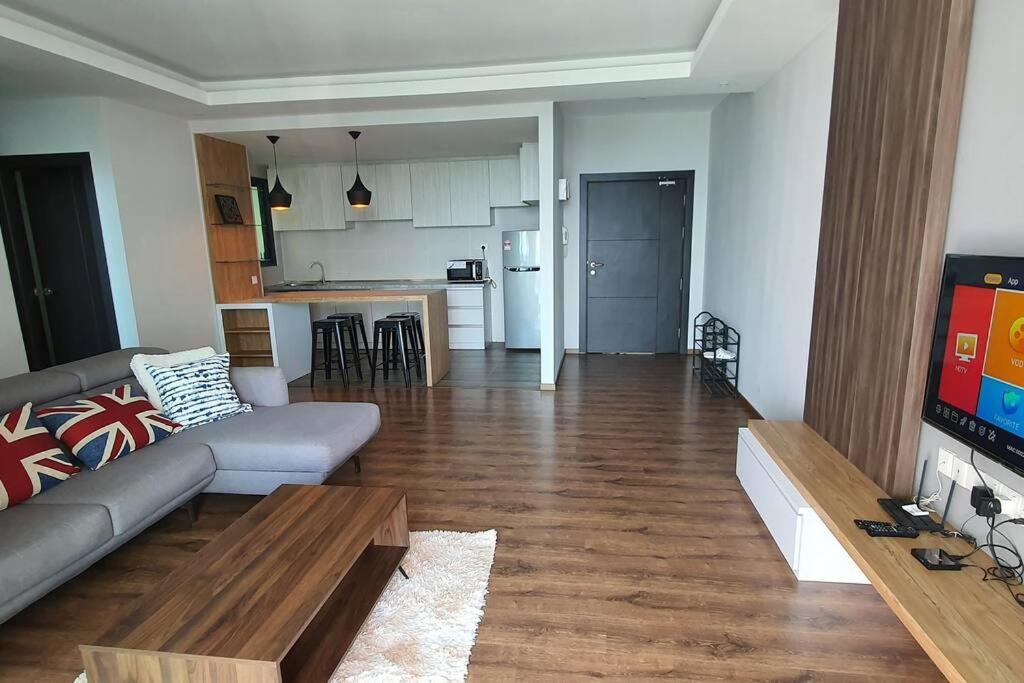 Apartment Lovely Vivacity Jazz Cozy With 2 Cards 14a