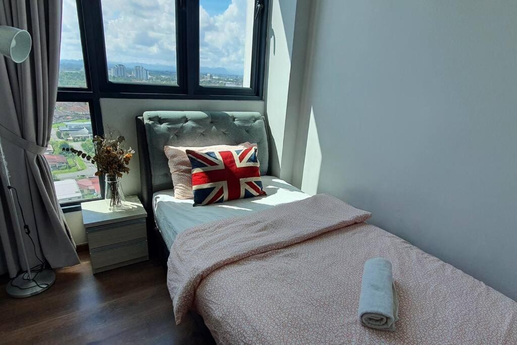 Lovely Vivacity Jazz Cozy With 2 Cards 14a Apartment Kuching